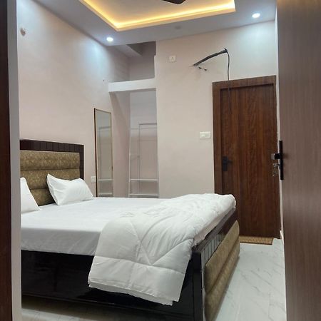 Nirmal Niwas Hotell Varanasi Eksteriør bilde