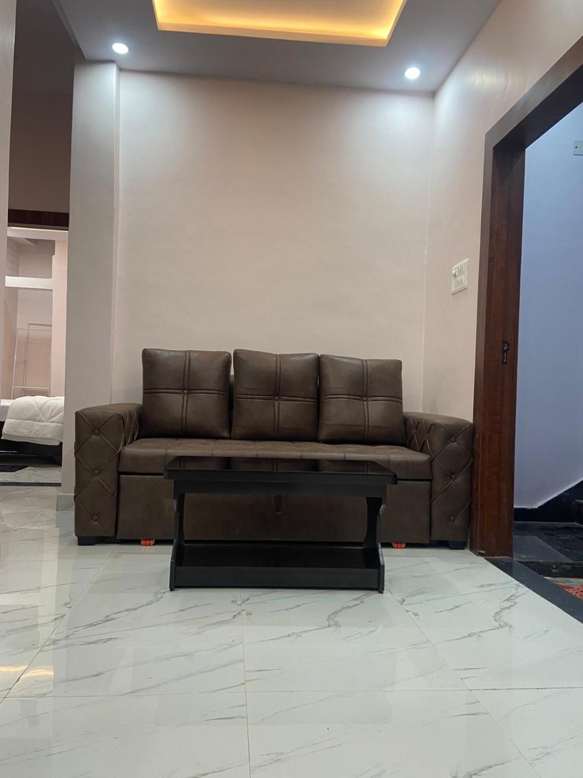 Nirmal Niwas Hotell Varanasi Eksteriør bilde